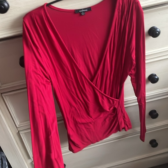 ❤️Hot Red Wrap Top! Fabulous for the season parties and then dress down too - Picture 2 of 4